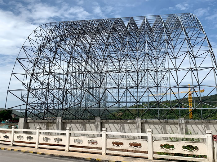 新乡山寨矿储煤棚网架